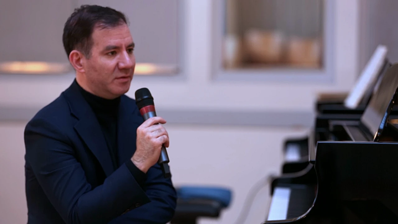 Interview with Iddo Bar-Shai